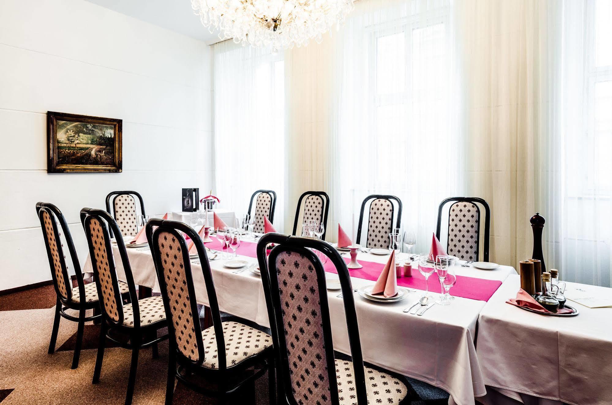 Hotel Slavia Brno Esterno foto