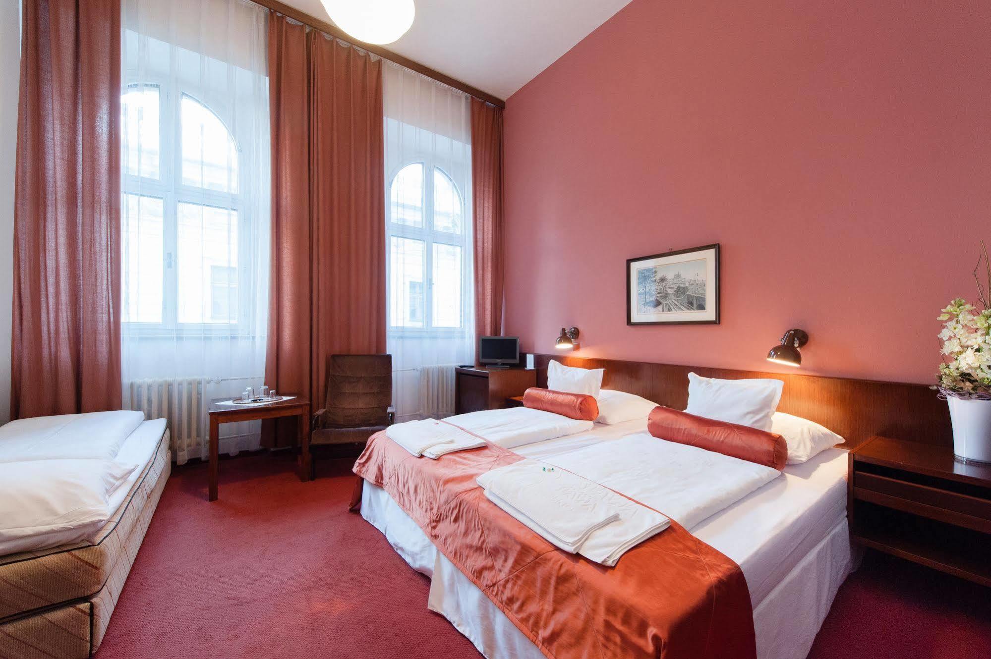 Hotel Slavia Brno Esterno foto