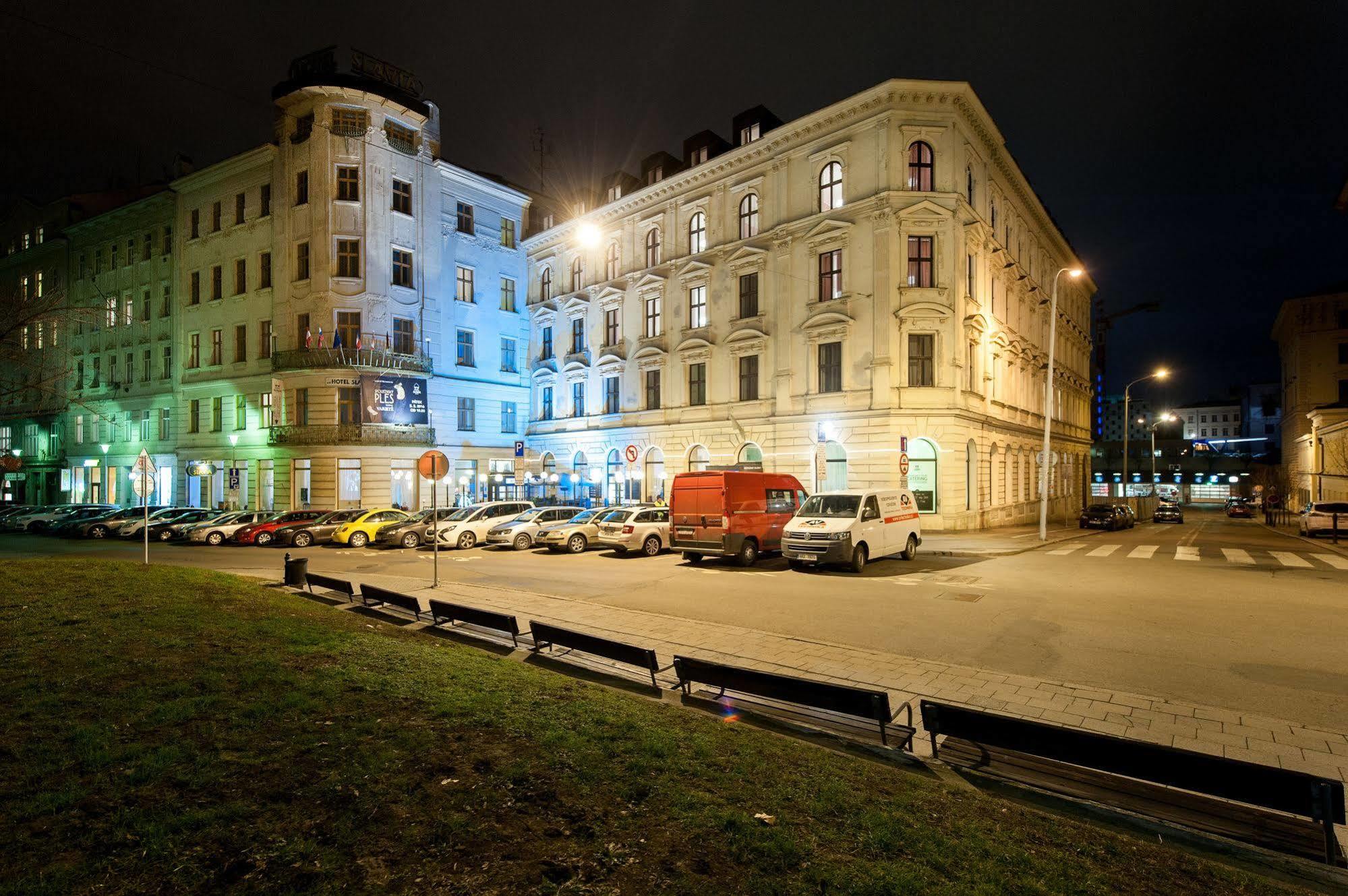 Hotel Slavia Brno Esterno foto
